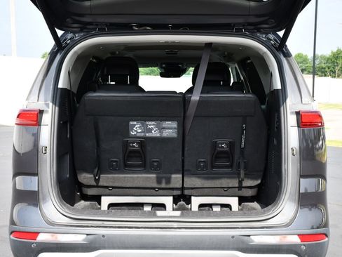 Used 2022 Kia Carnival SX Prestige FWD image 32