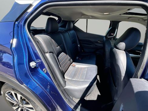 Used 2020 Nissan Kicks SR w/ SR Premium Package FWD image 23