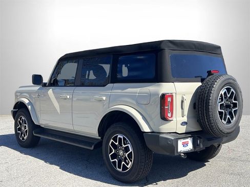New 2025 Ford Bronco Outer Banks AWD/4WD image 21