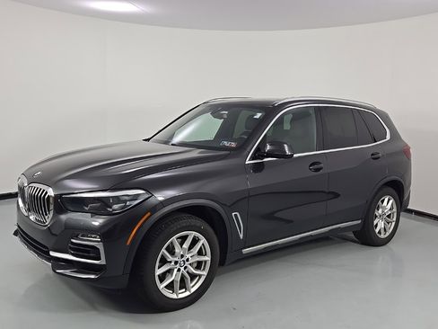 Used 2019 BMW X5 xDrive40i w/ Premium Package 2 image 3