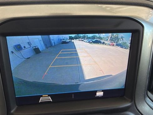 Used 2022 Chevrolet Silverado 1500 LT RWD image 27