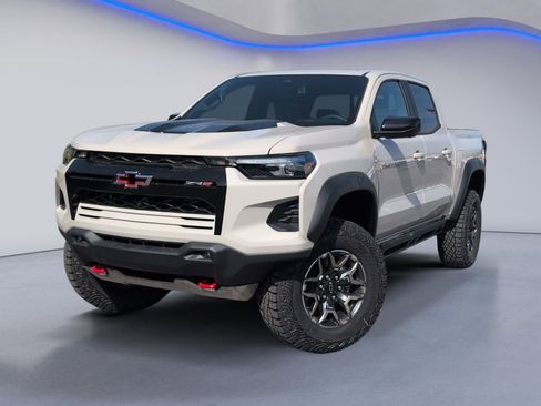 New 2026 Chevrolet Colorado ZR2 w/ Technology Package AWD/4WD image 2