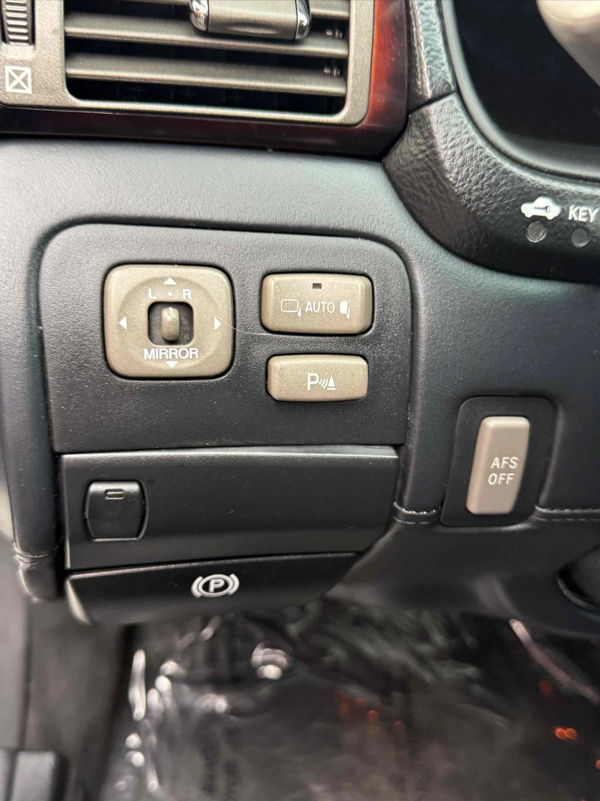 Used 2005 Lexus LS 430 RWD image 45
