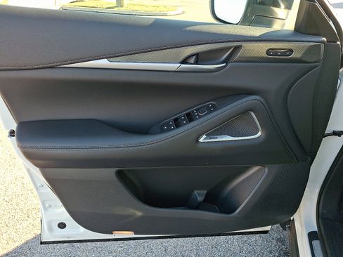 Used 2022 INFINITI QX60 Luxe w/ Performance Audio Package image 13