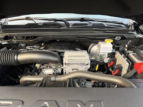 Used 2022 RAM 1500 Big Horn AWD/4WD image 34