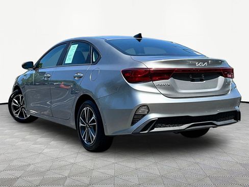 Used 2024 Kia Forte LXS FWD image 4