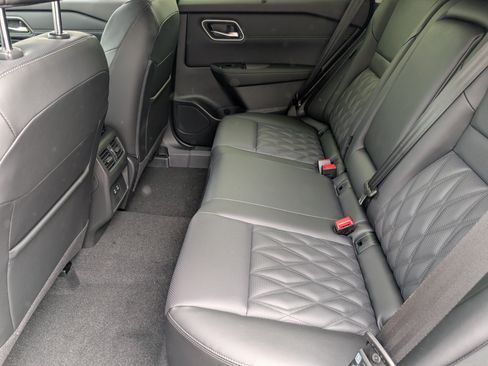 New 2026 Nissan Rogue Platinum AWD/4WD image 25