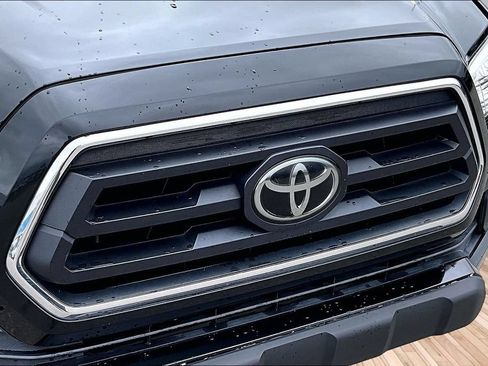 Used 2021 Toyota Tacoma SR5 RWD image 26