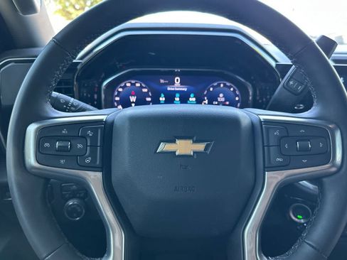 Used 2025 Chevrolet Silverado 1500 LT RWD image 24