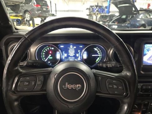 Used 2023 Jeep Wrangler Unlimited w/ Cold Weather Group AWD/4WD image 17
