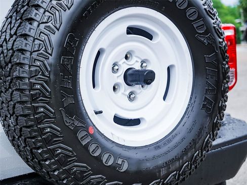 New 2026 Ford Bronco Heritage Edition AWD/4WD image 10