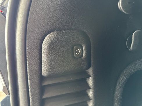 Used 2021 Jeep Grand Cherokee High Altitude image 9