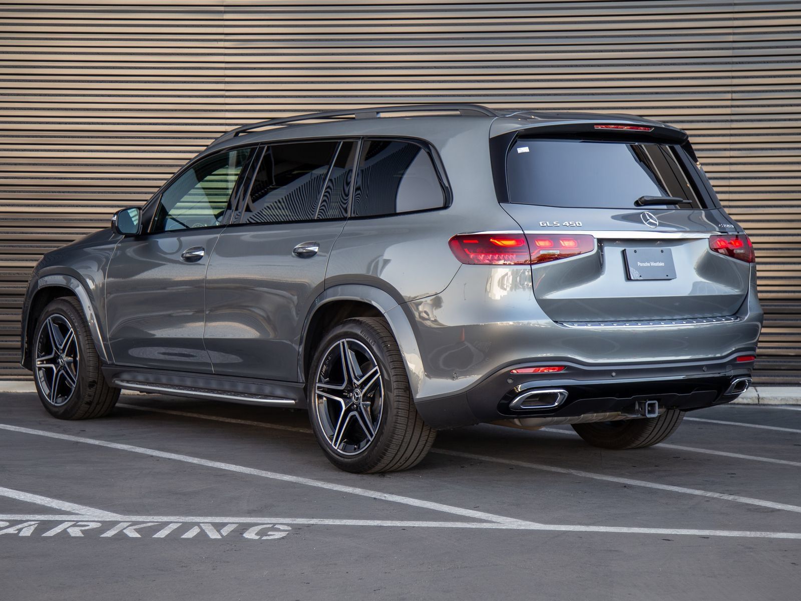 Used 2024 Mercedes-Benz GLS 450 4MATIC image 3