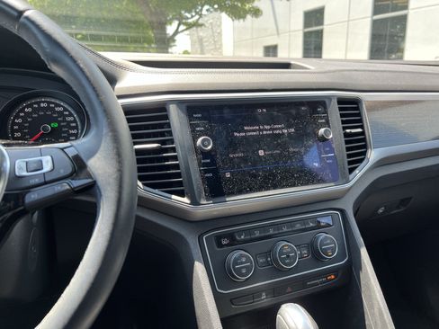 Used 2019 Volkswagen Atlas SE FWD image 32