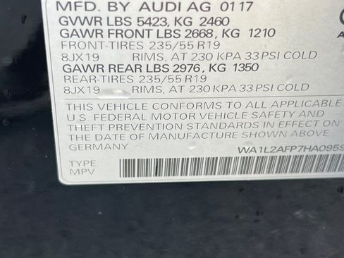 Used 2017 Audi Q5 2.0T Premium Plus w/ Technology Package image 31