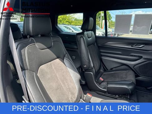 Used 2023 Jeep Grand Cherokee L Laredo AWD/4WD image 25
