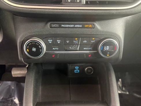 Used 2020 Ford Escape SE AWD/4WD image 16