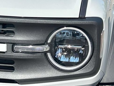 New 2026 Ford Bronco 4-Door w/ Sasquatch Package AWD/4WD image 9