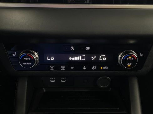 New 2026 Mitsubishi Outlander LE AWD/4WD image 24