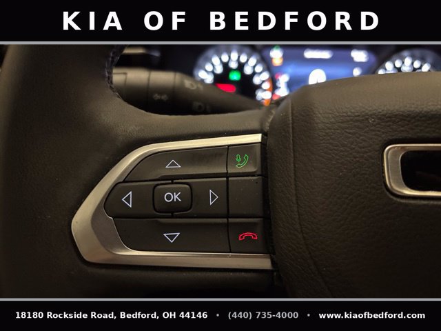 Used 2023 Jeep Compass Latitude AWD/4WD image 17