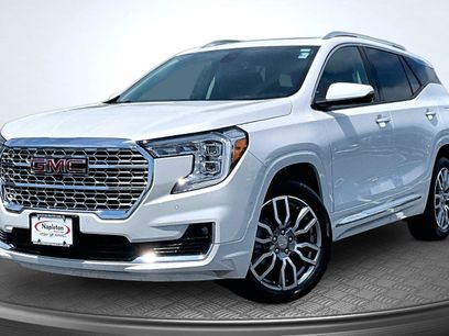 Used 2024 GMC Terrain Denali w/ Denali Premium Package