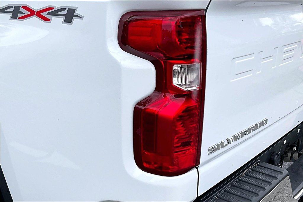 Used 2026 Chevrolet Silverado 3500 LT AWD/4WD image 24