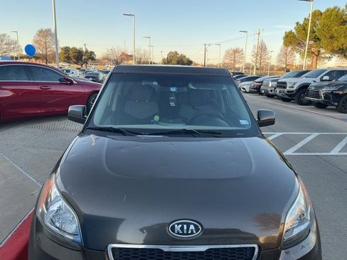 Used 2010 Kia Soul ! image 5