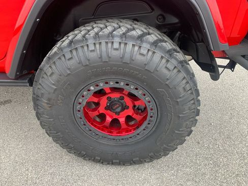 Used 2024 Jeep Wrangler Unlimited Rubicon AWD/4WD image 4