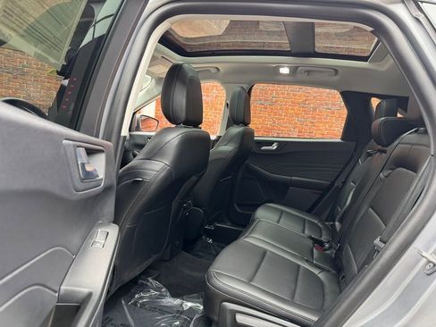 Certified 2022 Ford Escape Titanium w/ Class II Trailer Tow Package image 23