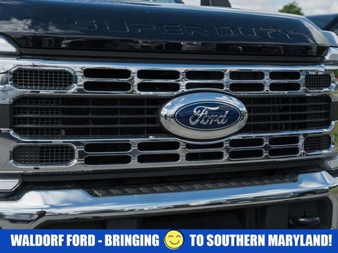 Used 2025 Ford F250 XLT AWD/4WD image 9