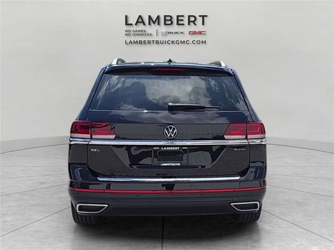 Used 2023 Volkswagen Atlas SEL AWD/4WD image 4