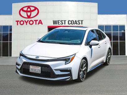 Used 2025 Toyota Corolla SE w/ SE Premium Package