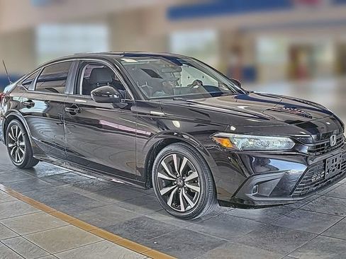 Used 2024 Honda Civic EX image 2