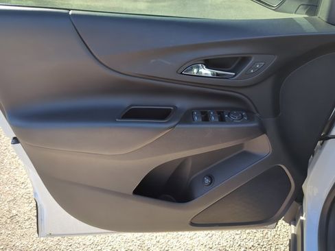 Used 2022 Chevrolet Equinox LT image 7