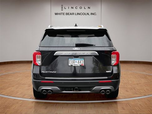 Used 2020 Ford Explorer Platinum w/ Premium Technology Package image 6