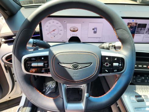 Used 2026 Genesis GV70 2.5T Sport Prestige AWD/4WD image 9