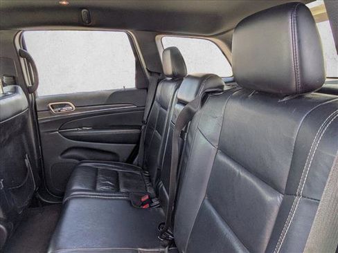 Used 2017 Jeep Grand Cherokee Limited RWD image 9
