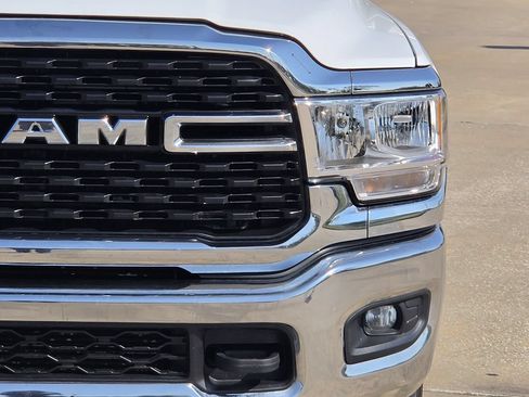 Used 2024 RAM 2500 Big Horn AWD/4WD image 4