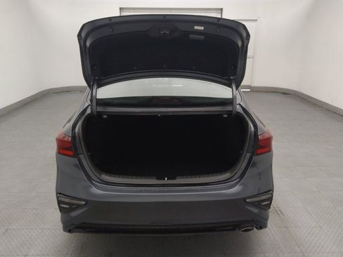 Used 2020 Kia Forte LXS FWD image 29