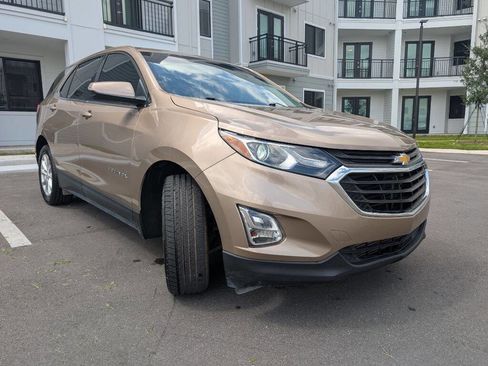 Used 2018 Chevrolet Equinox LT image 3