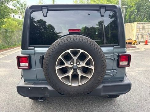 Used 2025 Jeep Wrangler Sport AWD/4WD image 6