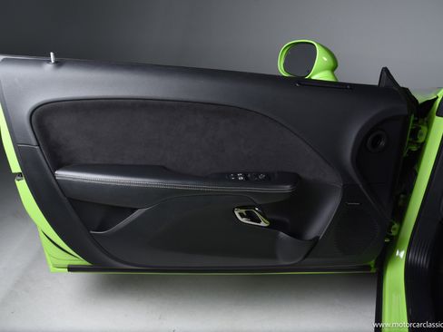 Used 2015 Dodge Challenger SRT Hellcat image 30