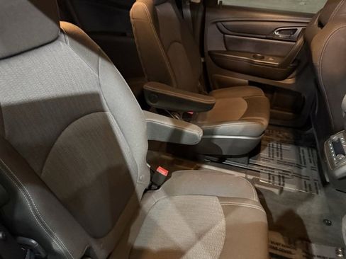 Used 2016 Chevrolet Traverse LT w/ Traveler's Package image 26
