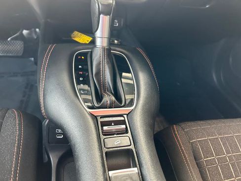 Certified 2024 Honda HR-V Sport image 17