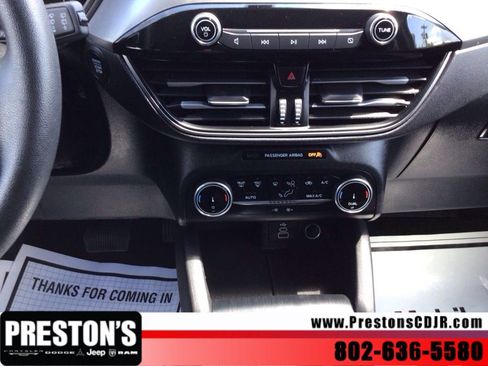 Used 2025 Ford Escape Active AWD/4WD image 23