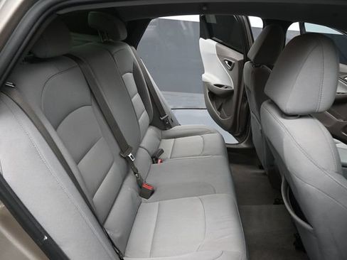 Used 2022 Chevrolet Malibu LS FWD image 12