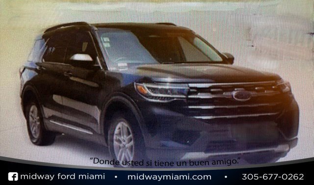 Used 2025 Ford Explorer Active w/ Active Comfort Package RWD image 1