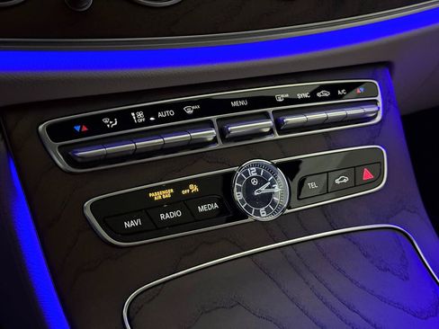 Used 2019 Mercedes-Benz E 450 4MATIC Sedan image 36