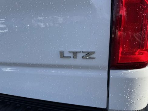 Used 2023 Chevrolet Silverado 1500 LTZ image 13