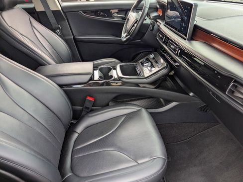 Used 2021 Lincoln Nautilus Reserve image 12